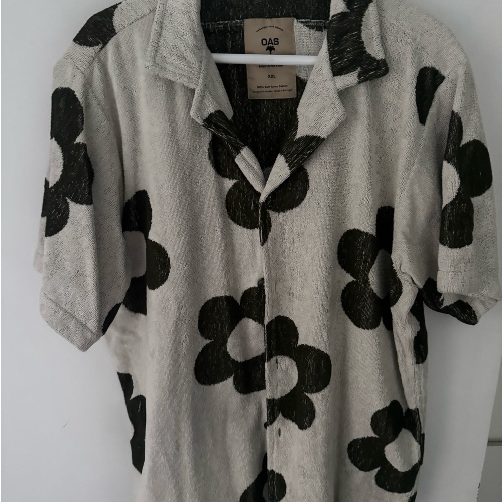 OAS Men's Tan and Green Floral Shirt